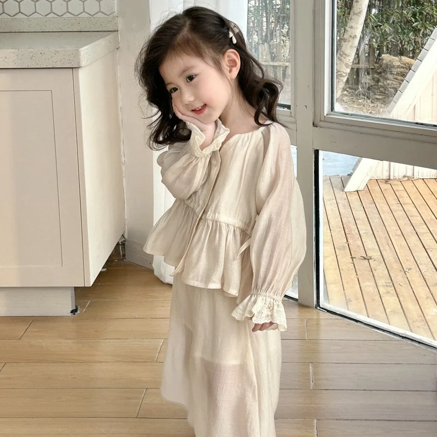 Girls Set Children 2024 Summer New Fresh Loose Lace Sleeve Shirt Wide Leg Pants Light and Thin Two Piece Set
Girls Set Children 2024 Summer New Fresh Loose Lace Sleeve Shirt Wide Leg Pants Light and Thin Two Piece Set