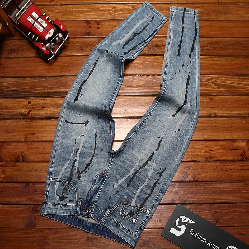 Printed inkjet jeans, men's fashion trend, Street Men's clothing, casual slim fit, small feet, retro denim pants
Printed inkjet jeans, men's fashion trend, Street Men's clothing, casual slim fit, small feet, retro denim pants