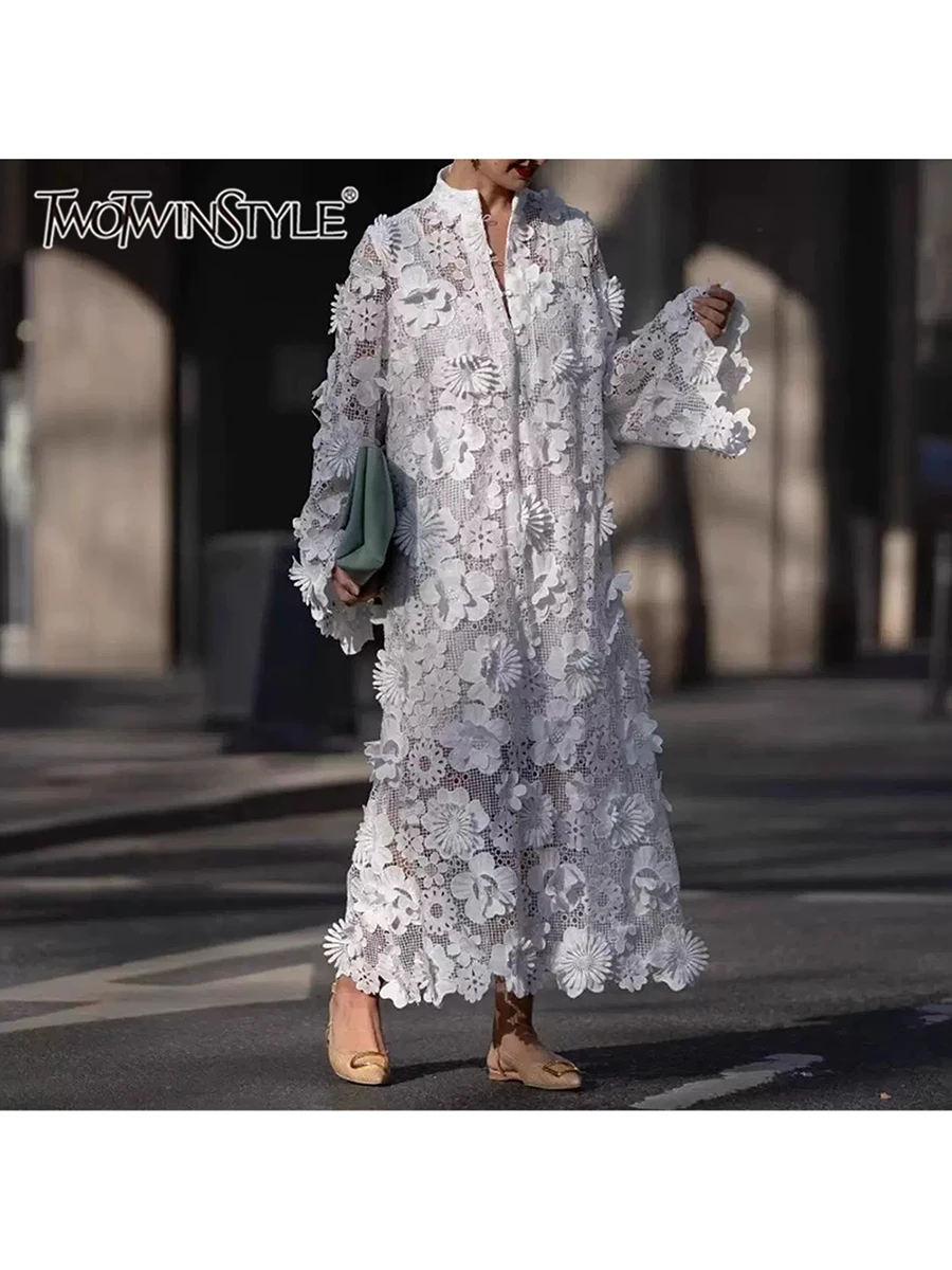TWOTWINSTYLE Solid Loose Hollow Out Spliced 3D Flower Dresses for Women Round Neck Long Sleeves Patchwork Button Dress Female
TWOTWINSTYLE Solid Loose Hollow Out Spliced 3D Flower Dresses for Women Round Neck Long Sleeves Patchwork Button Dress Female