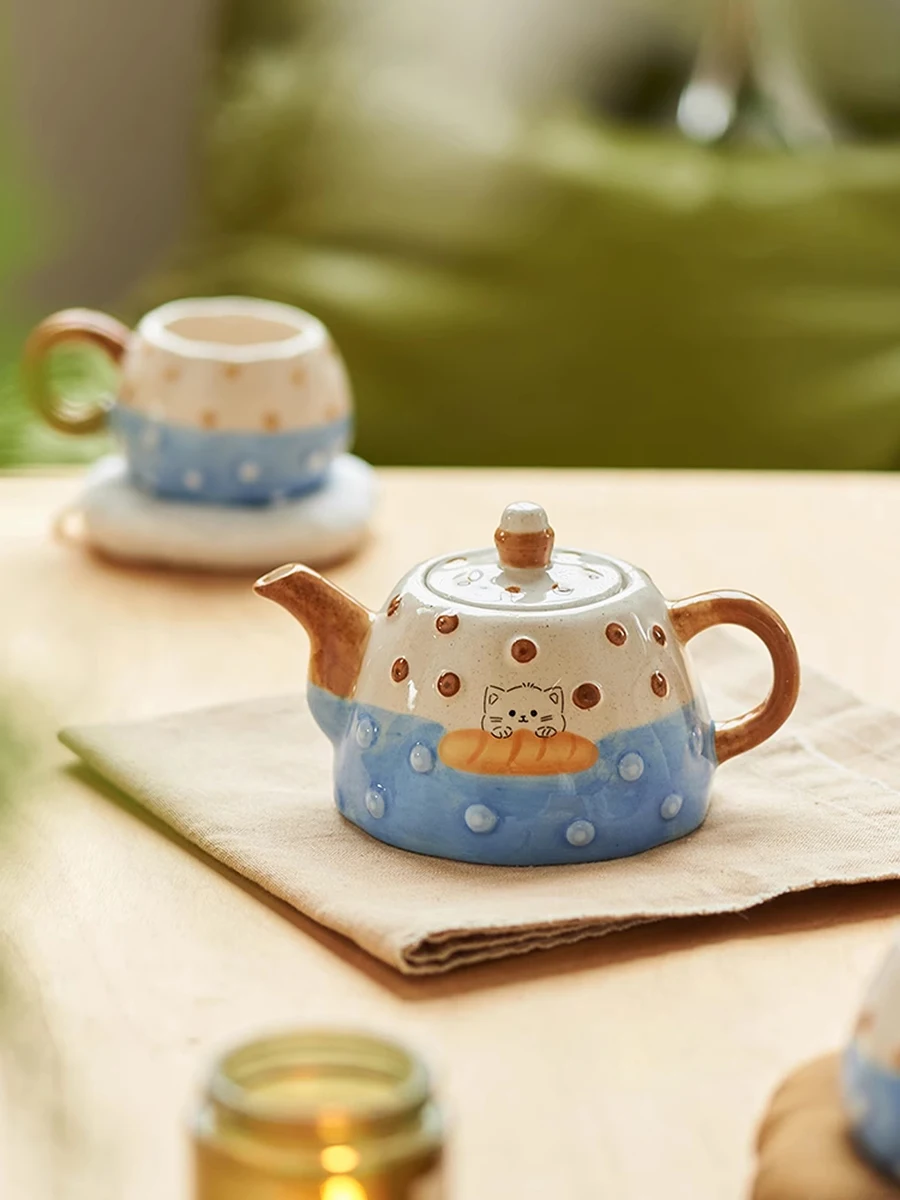 Ceramic 1 Teapot 2 Cups Cute Cartoon Cat Dot Under Glazed Home Kawaii Drinkware With Stainless Tea Filter New Year Birthday Gift
Ceramic 1 Teapot 2 Cups Cute Cartoon Cat Dot Under Glazed Home Kawaii Drinkware With Stainless Tea Filter New Year Birthday Gift