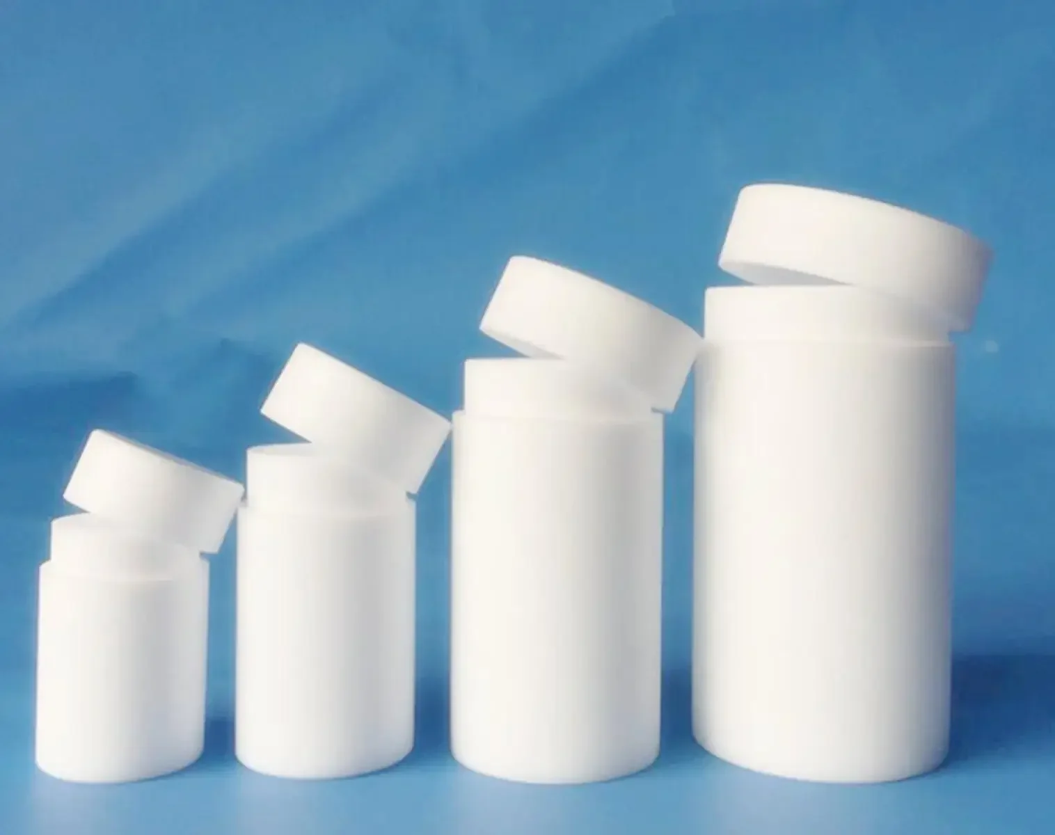 5ml 10ml 15ml 25ml 50ml 100ml 150ml 200ml 250ml 500ml PTFE Chamber In Hydrothermal Synthesis Autoclave Reactor Lined Vess
5ml 10ml 15ml 25ml 50ml 100ml 150ml 200ml 250ml 500ml PTFE Chamber In Hydrothermal Synthesis Autoclave Reactor Lined Vess