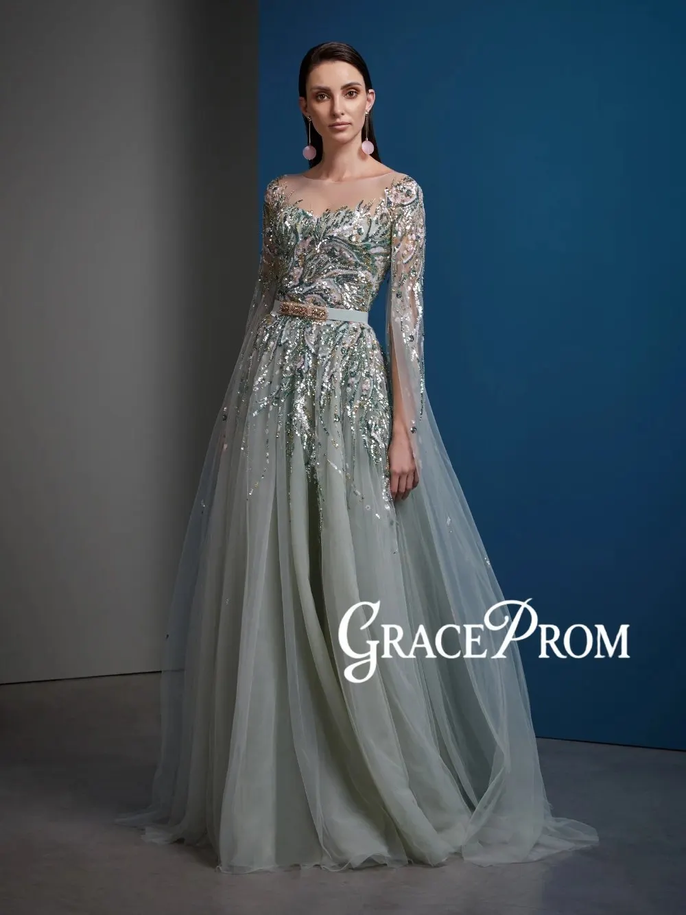New Arrival Sparkly Beaded Evening Dress Unique Dubai Sheer Prom Cocktail Gown Customized Intricate Mother Of the Bride Dresses
New Arrival Sparkly Beaded Evening Dress Unique Dubai Sheer Prom Cocktail Gown Customized Intricate Mother Of the Bride Dresses
