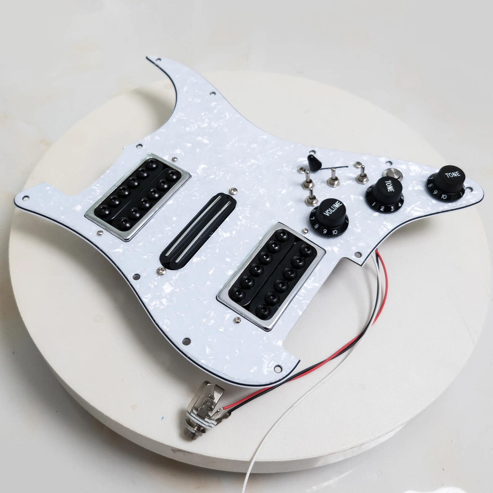 HSH Loaded Pickguard for ST Guitar | Prewired Humbucker Pickup Set for ST Electric Guitar Upgrade
HSH Loaded Pickguard for ST Guitar | Prewired Humbucker Pickup Set for ST Electric Guitar Upgrade