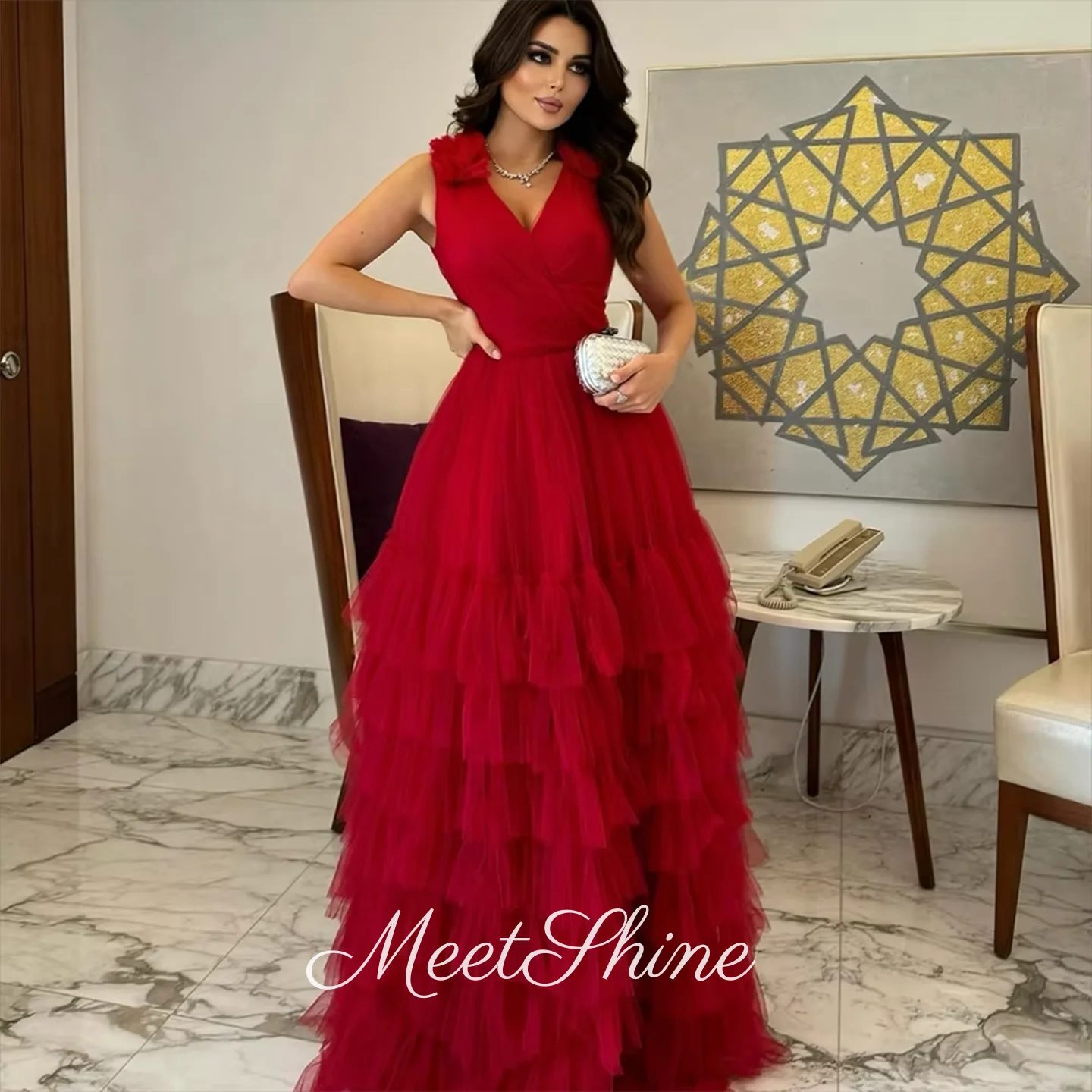 Red Tulle V-neck Evening Dress Customized A-Line Strapless Ball Gown Prom Dress Pleat Zipper Back Formal Occasion Dress 2025
Red Tulle V-neck Evening Dress Customized A-Line Strapless Ball Gown Prom Dress Pleat Zipper Back Formal Occasion Dress 2025