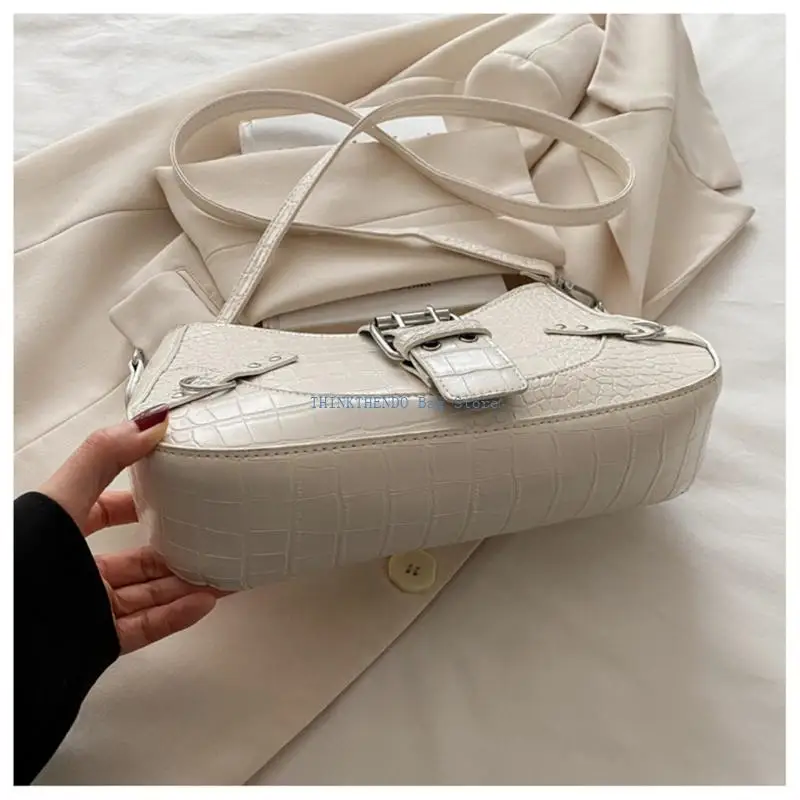 340D Modern Underarm Purse With Detachable Strap Lightweight PU Leather Handbag
340D Modern Underarm Purse With Detachable Strap Lightweight PU Leather Handbag