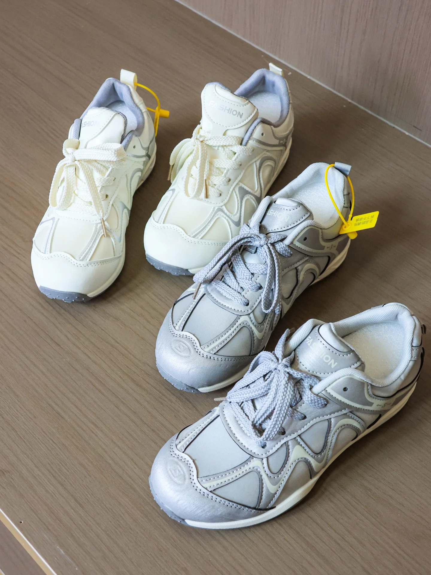 Women's Sporty Casual Shoes with Hidden Height-Boosting Design New 2026 Thick Bottom Leisure Outdoor Climbing Shoes
Women's Sporty Casual Shoes with Hidden Height-Boosting Design New 2026 Thick Bottom Leisure Outdoor Climbing Shoes
