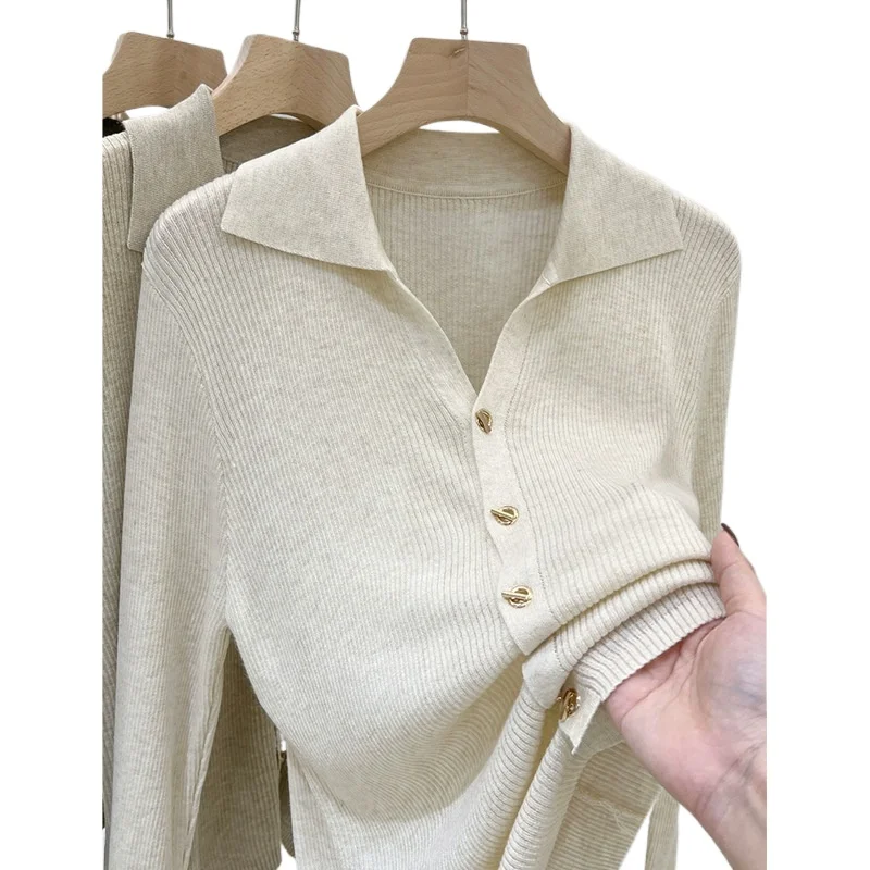 V-neck Knitted Cardigan 2026 Spring New Temperament Elegant Fashion Casual Top Long Sleeve Bottoming Shirt with Trendy Interior
V-neck Knitted Cardigan 2026 Spring New Temperament Elegant Fashion Casual Top Long Sleeve Bottoming Shirt with Trendy Interior