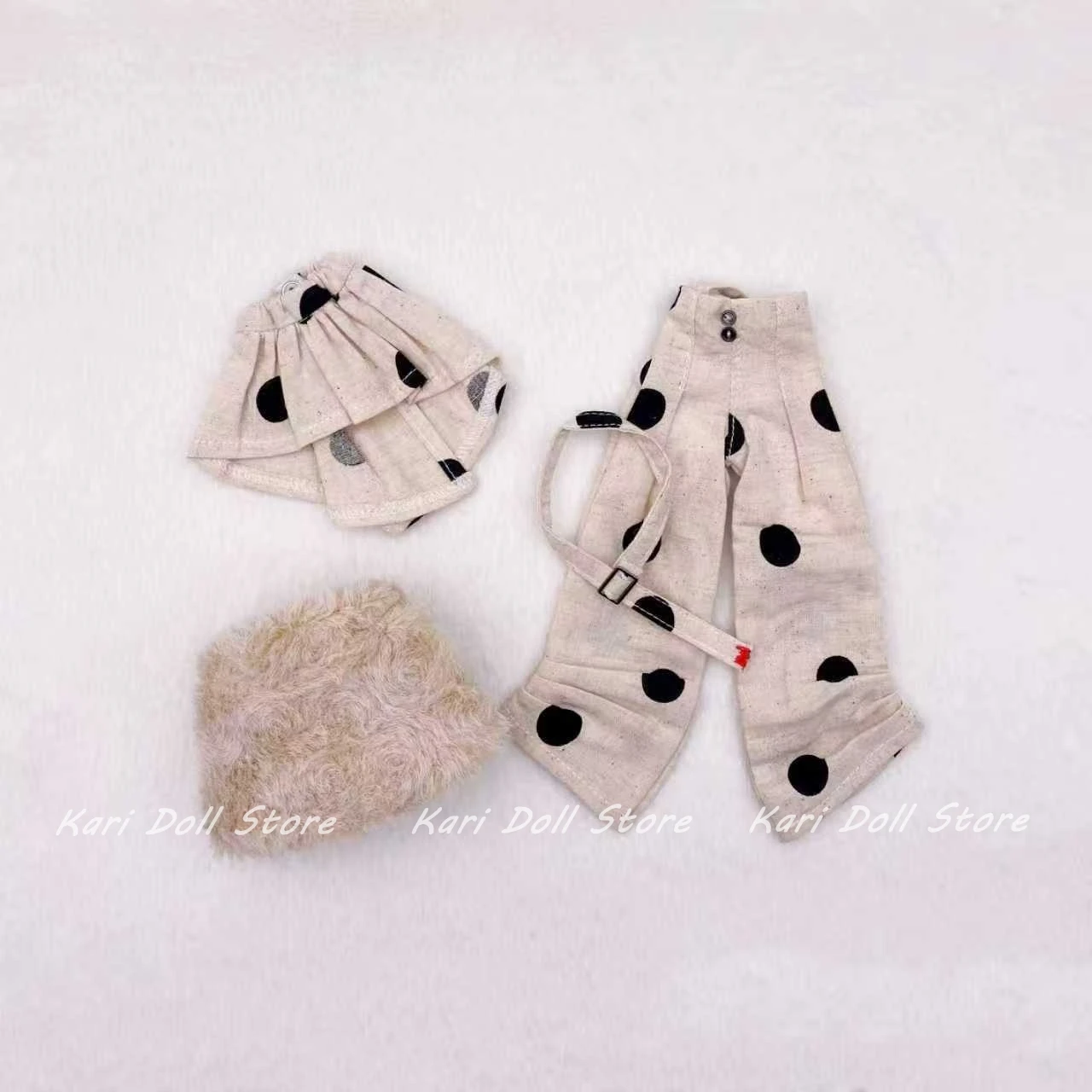 Kari Doll Одежда и юбки Бежевый комплект из хлопко-льняного топа и брюк с большими точками для куклы Landazz Landoudou
Kari Doll Одежда и юбки Бежевый комплект из хлопко-льняного топа и брюк с большими точками для куклы Landazz Landoudou