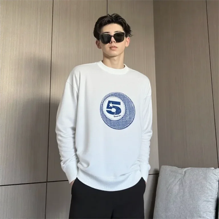 2025 женский новый осенне-зимний вязаный пуловер, свитер с круглым вырезом и буквами, свободный дизайн Y2k, джемперы в ленивом стиле, мужской свитер
2025 женский новый осенне-зимний вязаный пуловер, свитер с круглым вырезом и буквами, свободный дизайн Y2k, джемперы в ленивом стиле, мужской свитер