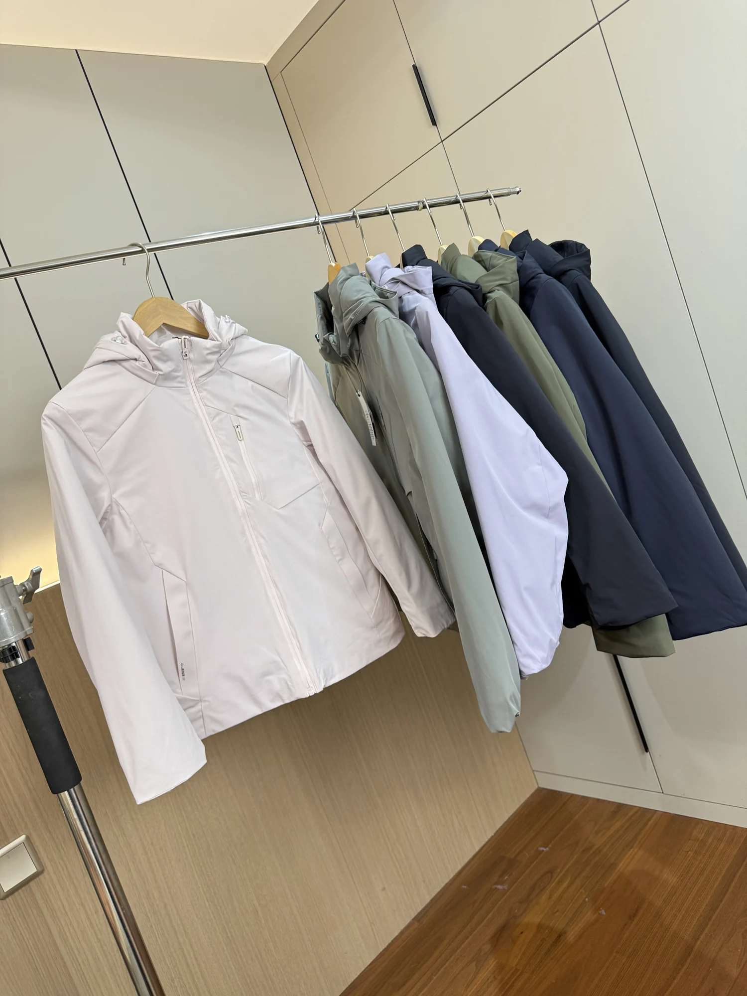 Space Tech Cotton Jaet ex Outdoor Windproof Waterproof Cold Resistant Warm Coat Youth Faion Long Sve Hooded Coat
Space Tech Cotton Jaet ex Outdoor Windproof Waterproof Cold Resistant Warm Coat Youth Faion Long Sve Hooded Coat