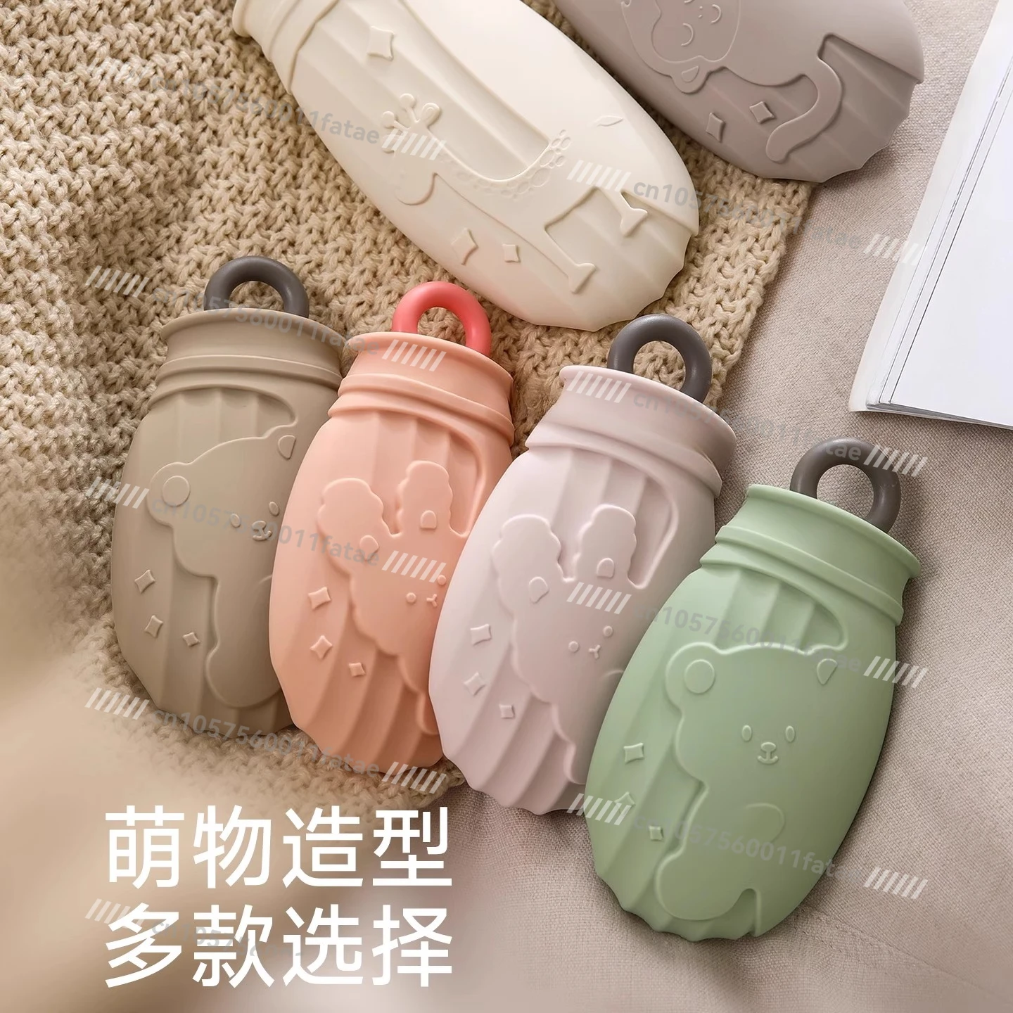 Winter Hot Water Bag, Warm Belly Water Filling Cute Mini Baby Special Silicone Heating Artifact
Winter Hot Water Bag, Warm Belly Water Filling Cute Mini Baby Special Silicone Heating Artifact