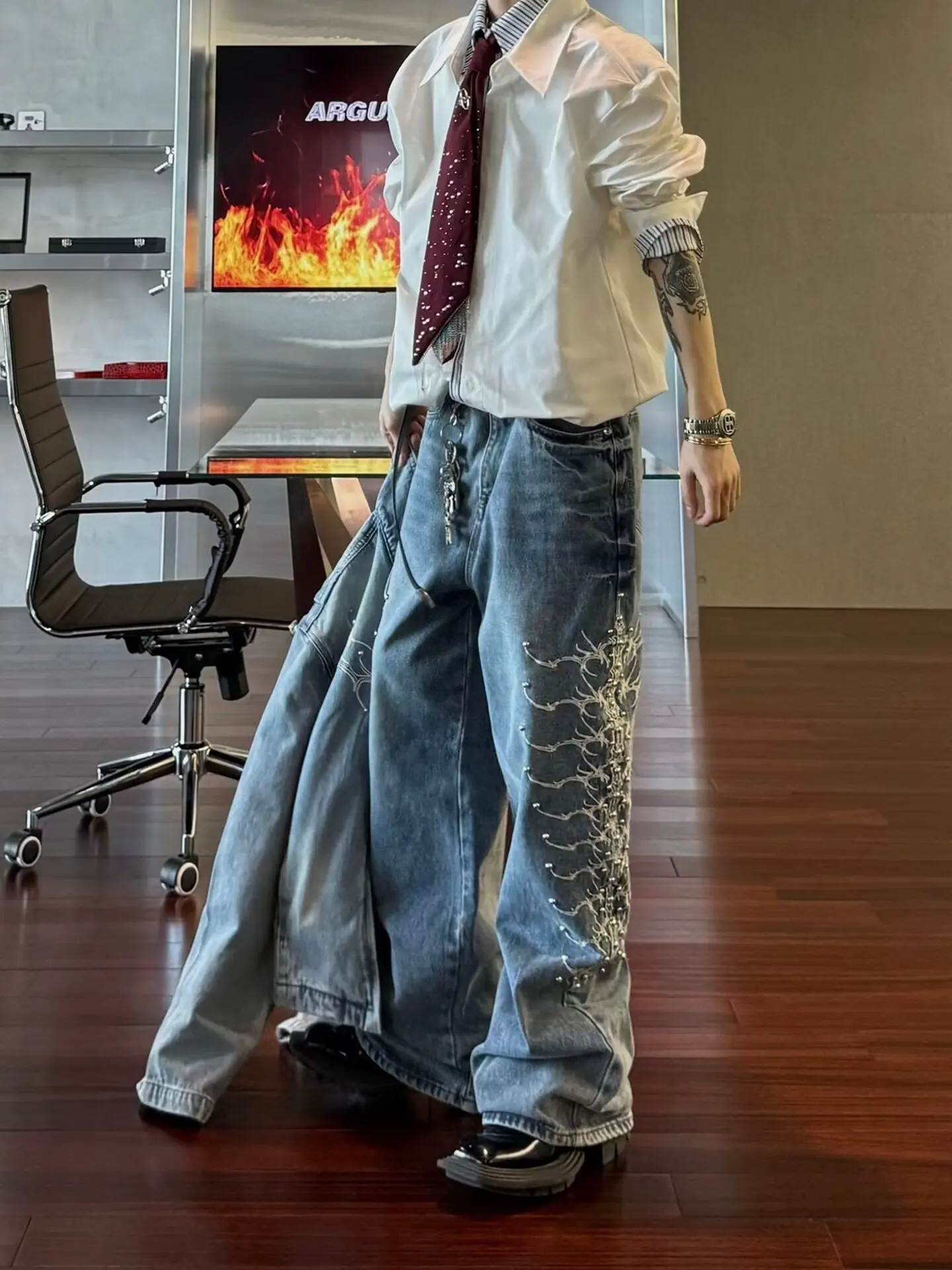 Y2k винтажные мешковатые джинсы с заклепками для мужчин и женщин, прямые свободные джинсовые брюки Hombre, повседневные брюки-карго унисекс, новинка 2023 года
Y2k винтажные мешковатые джинсы с заклепками для мужчин и женщин, прямые свободные джинсовые брюки Hombre, повседневные брюки-карго унисекс, новинка 2023 года