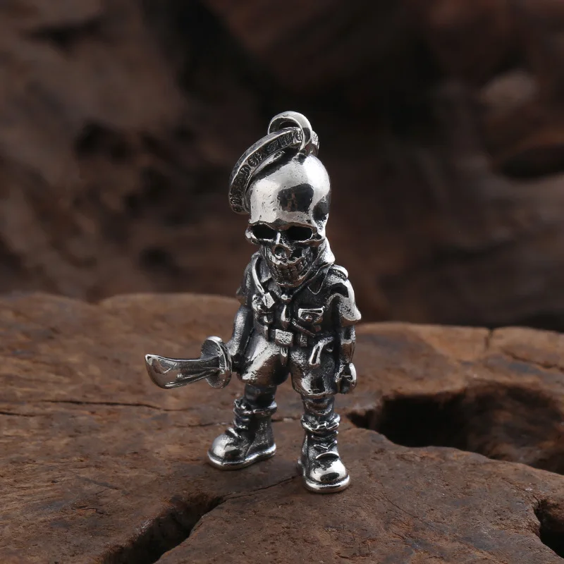 925 sterling silver ornament stylish pendant Thai silver personality creative skull soldier pendant with knife
925 sterling silver ornament stylish pendant Thai silver personality creative skull soldier pendant with knife