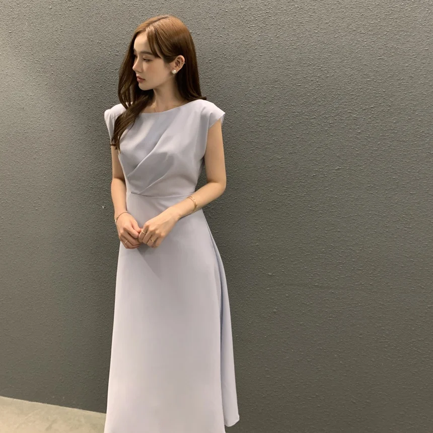 Elegant Long Dress Women's Frock with Waist Cinching Pleated Design Korean Style Spring Autumn Winter Casual Wear for Women
Elegant Long Dress Women's Frock with Waist Cinching Pleated Design Korean Style Spring Autumn Winter Casual Wear for Women