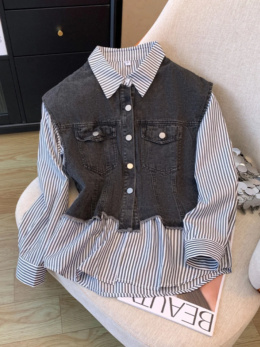 SuperAen 2024 Spring and Autumn New Korean Style Denim Spliced Fake Two Piece Striped Shirt Women's Loose Casual Shirt
SuperAen 2024 Spring and Autumn New Korean Style Denim Spliced Fake Two Piece Striped Shirt Women's Loose Casual Shirt