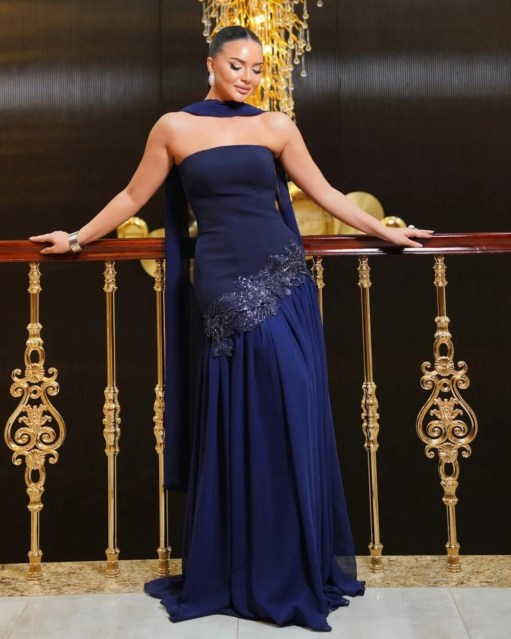 Классический трикотаж в современном стиле по индивидуальному заказу с бисером и цветами ручной работы, прямые длинные платья без бретелек, вечерние платья на заказ
Классический трикотаж в современном стиле по индивидуальному заказу с бисером и цветами ручной работы, прямые длинные платья без бретелек, вечерние платья на заказ