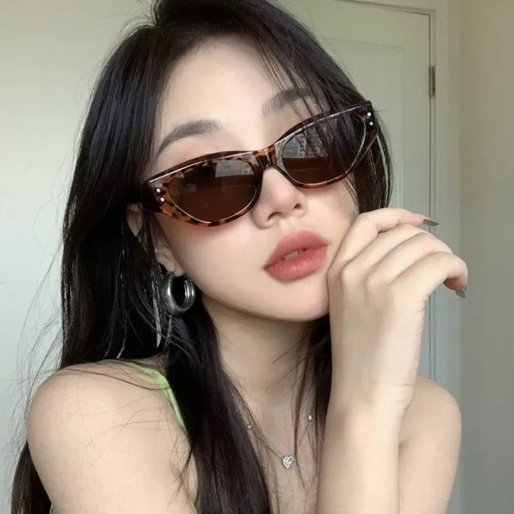 Jelly Color Rhombus Sunglasses Rice Nail UV400 Cat Eye Sunglasses Small Frame UV Protection Outdoor Sport Sunglasses Holiday
Jelly Color Rhombus Sunglasses Rice Nail UV400 Cat Eye Sunglasses Small Frame UV Protection Outdoor Sport Sunglasses Holiday