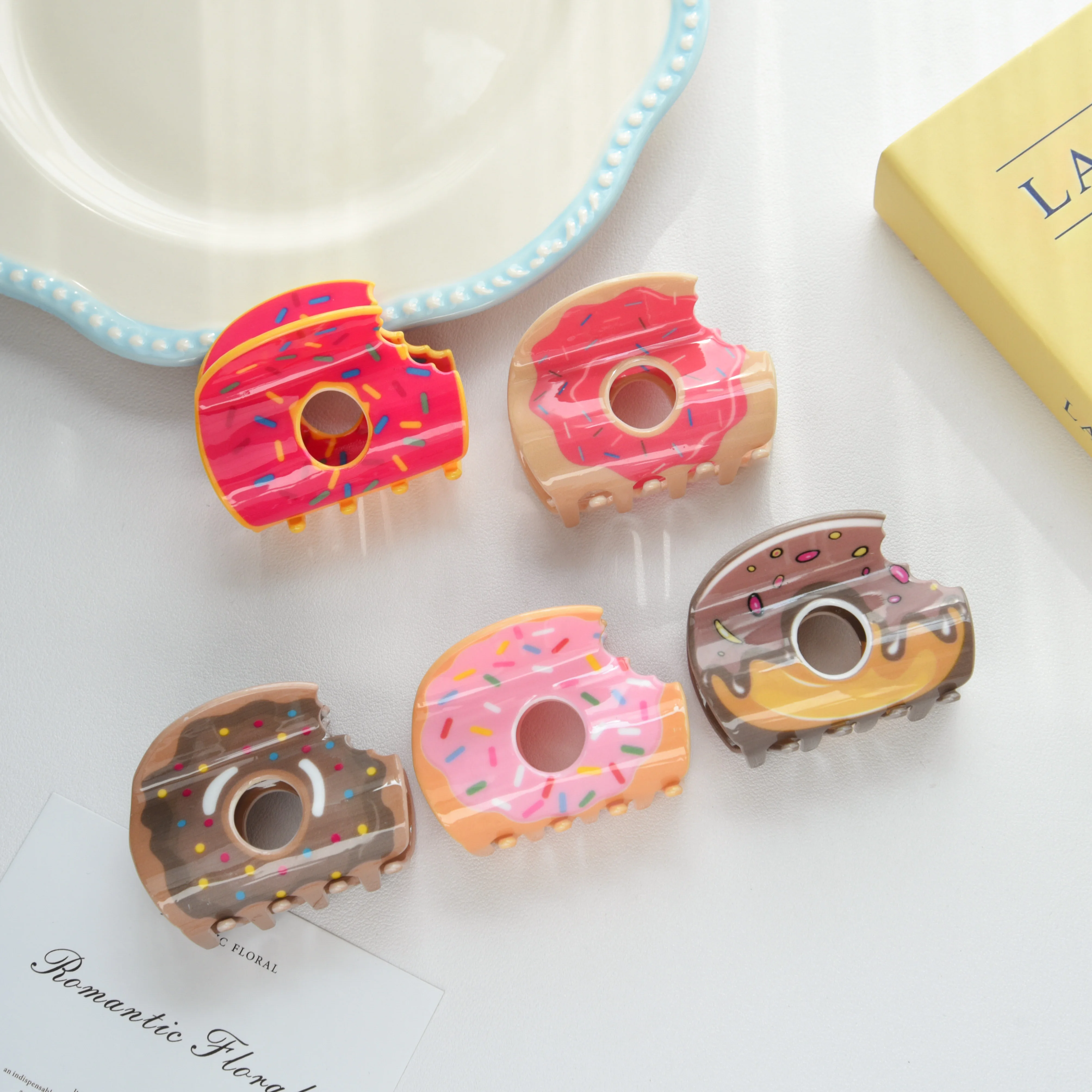 DuoShang New Delicious Donuts Hair Claw Acrylic Claw Clips Food Series Donuts Crab Hair Clips for Women Girls Hair Accessories
DuoShang New Delicious Donuts Hair Claw Acrylic Claw Clips Food Series Donuts Crab Hair Clips for Women Girls Hair Accessories