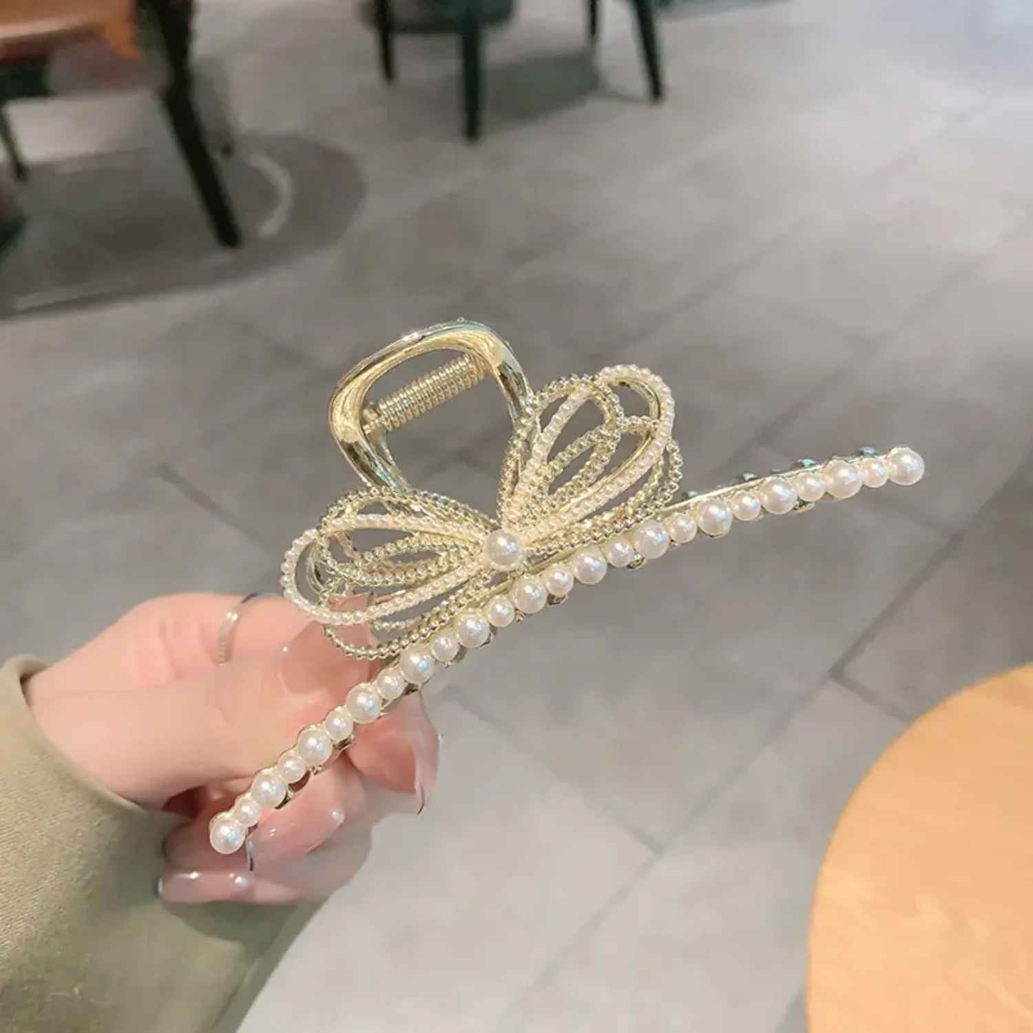 Stylish Big Pearls Hair Claw Bowknot Thick Hair Clip for Strong Hold - Large Nonslip Hair Accessory for Women and Girls
Stylish Big Pearls Hair Claw Bowknot Thick Hair Clip for Strong Hold - Large Nonslip Hair Accessory for Women and Girls