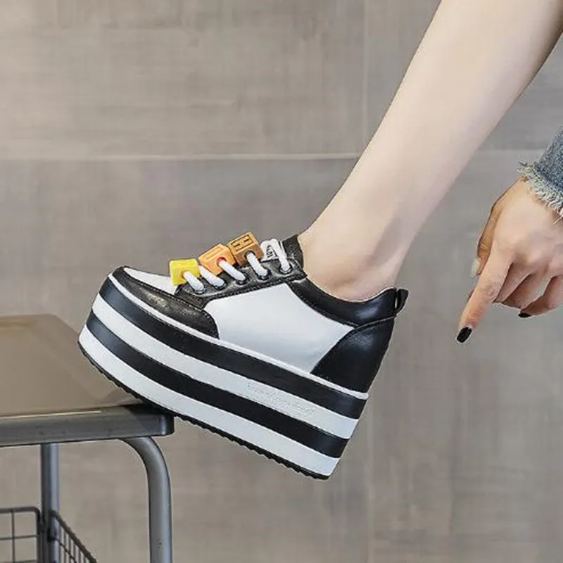 12CM Genuine Leather Women Autumn Spring New Fashion Hidden Heels Ladies Color Platform Wedge Chunky Sneakers Thick Soled Shoes
12CM Genuine Leather Women Autumn Spring New Fashion Hidden Heels Ladies Color Platform Wedge Chunky Sneakers Thick Soled Shoes