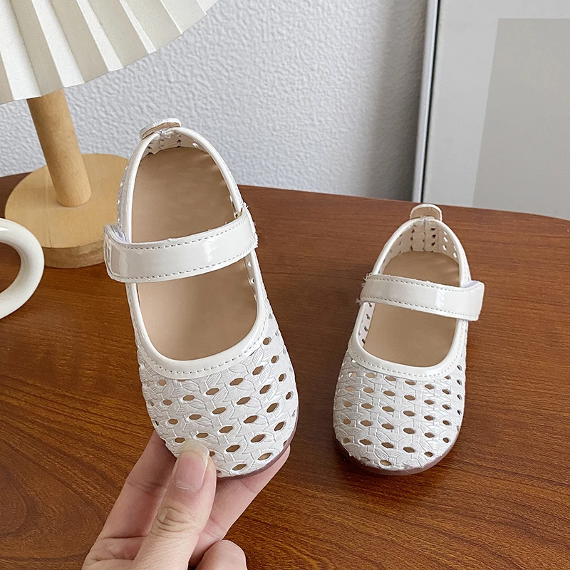 Girls Summer Mary Jane Flats Breathable Soft Sole Kids Sandals Princess Dress Shoes for Toddler Children's Casual Footwear 21-30
Girls Summer Mary Jane Flats Breathable Soft Sole Kids Sandals Princess Dress Shoes for Toddler Children's Casual Footwear 21-30