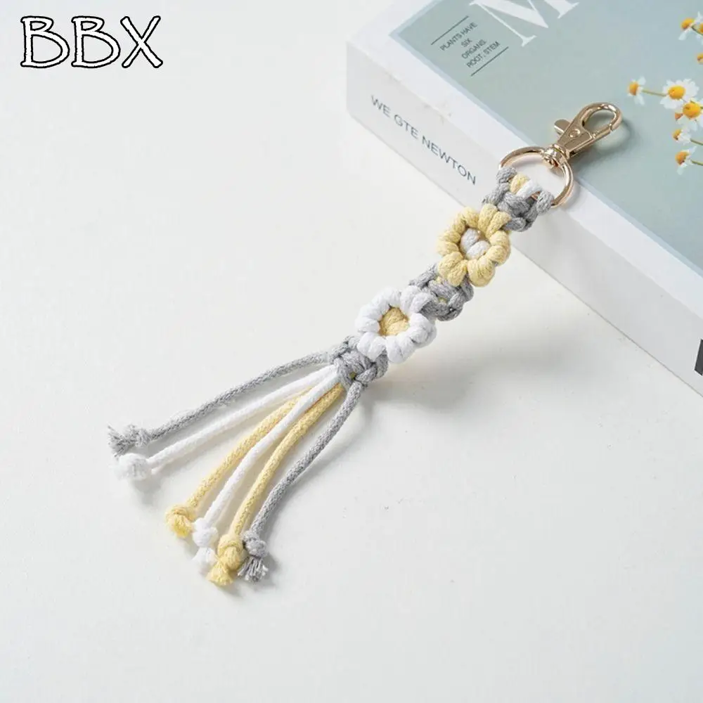 2 Pcs Creative Key Accessories Braided Keychain Daisy Flower Bag Charm Handmade Hanging Ornament Bohemian Macrame Women
2 Pcs Creative Key Accessories Braided Keychain Daisy Flower Bag Charm Handmade Hanging Ornament Bohemian Macrame Women