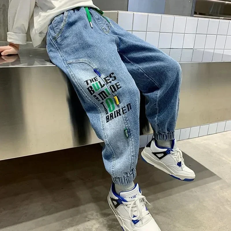 Весенние и осенние крутые брюки для мальчиков, новое корейское издание, повседневные джинсы для мальчиков-подростков, детские джинсы для детей от 4 до 12 лет
Весенние и осенние крутые брюки для мальчиков, новое корейское издание, повседневные джинсы для мальчиков-подростков, детские джинсы для детей от 4 до 12 лет