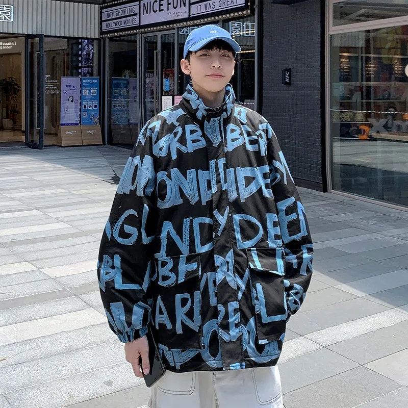 Новая зимняя мужская куртка 2026 года для активного отдыха, большие размеры, теплая, с воротником-стойкой, без капюшона, из полиэфирного волокна, на молнии, повседневная, для студентов
Новая зимняя мужская куртка 2026 года для активного отдыха, большие размеры, теплая, с воротником-стойкой, без капюшона, из полиэфирного волокна, на молнии, повседневная, для студентов