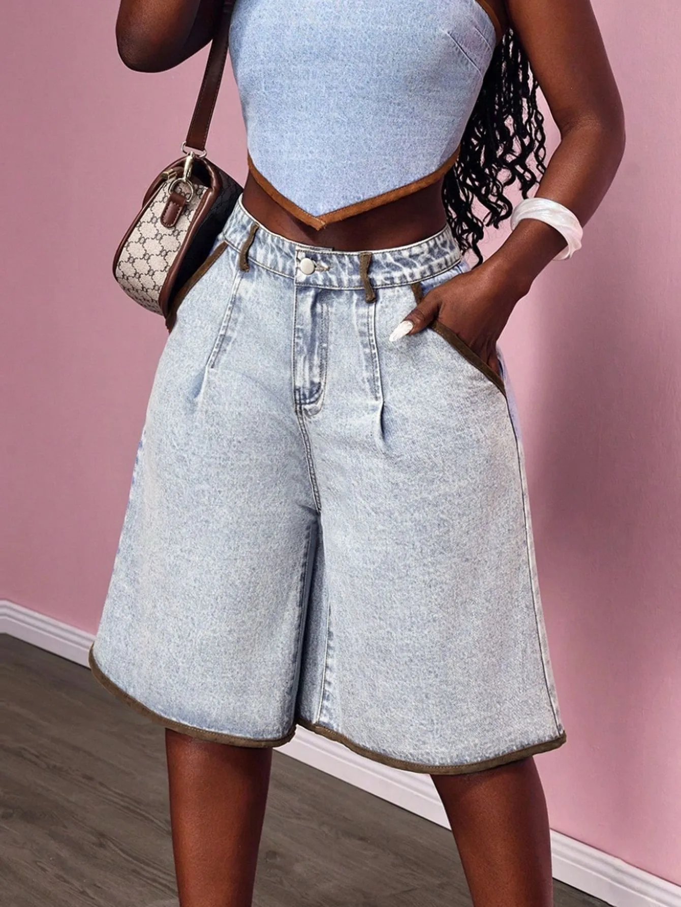Spring Women's Clothing Contrast Trim High Waist Denim Shorts For Woman Light Wash Ripped Jean Shorts Cotton Five Inch Length
Spring Women's Clothing Contrast Trim High Waist Denim Shorts For Woman Light Wash Ripped Jean Shorts Cotton Five Inch Length