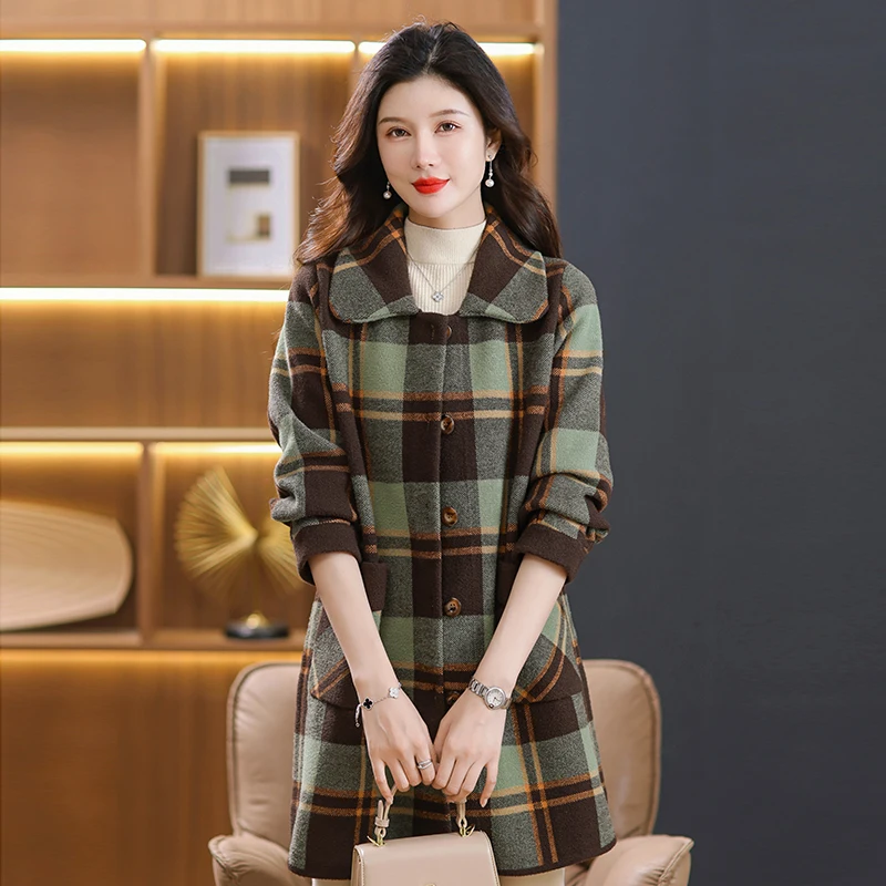 Women Classical Plaid Woolen Blend Coats Autumn Winter Casual Outerwear Khaki Green Daily Outfits Tartan Tweed Overcoat 2023 New
Women Classical Plaid Woolen Blend Coats Autumn Winter Casual Outerwear Khaki Green Daily Outfits Tartan Tweed Overcoat 2023 New