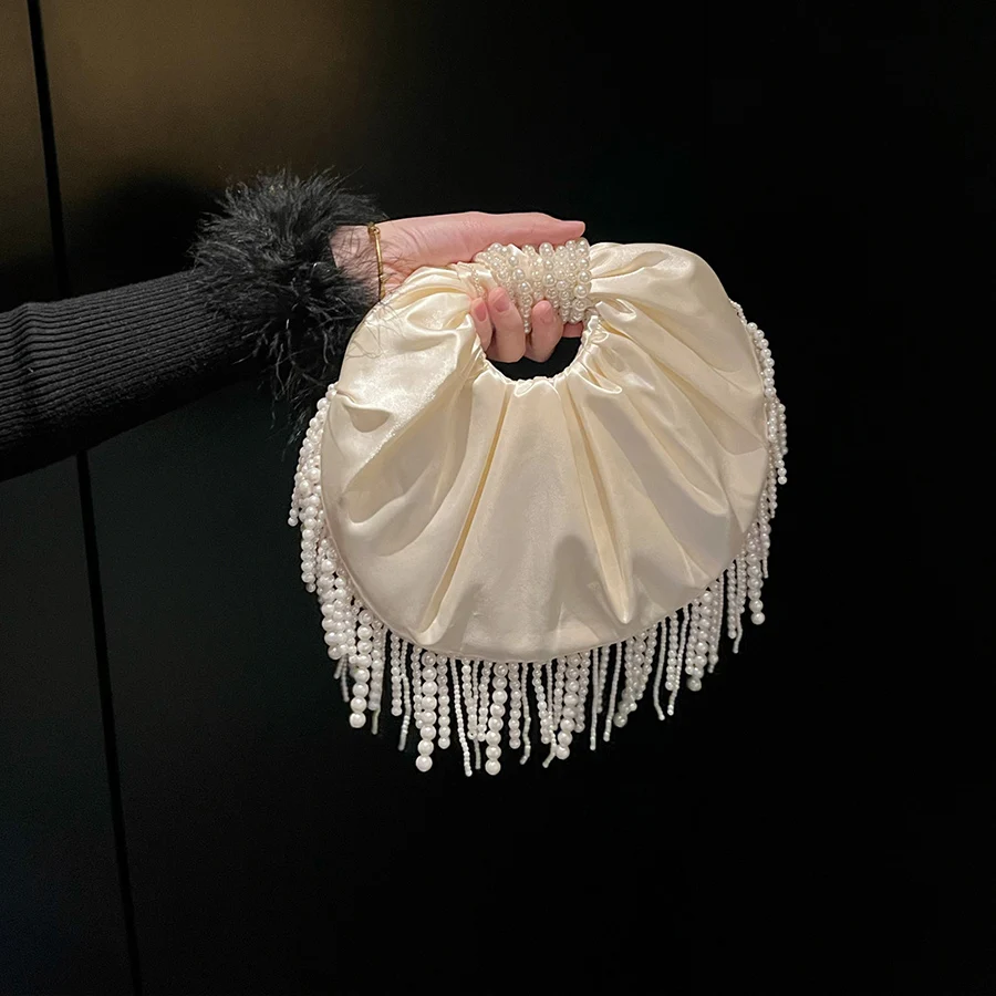 Vintage Bead fringe Cloud bag satin fringe round phone tote One hand clutch Dinner bag luxury prom wedding dinner handbags bolsa
Vintage Bead fringe Cloud bag satin fringe round phone tote One hand clutch Dinner bag luxury prom wedding dinner handbags bolsa