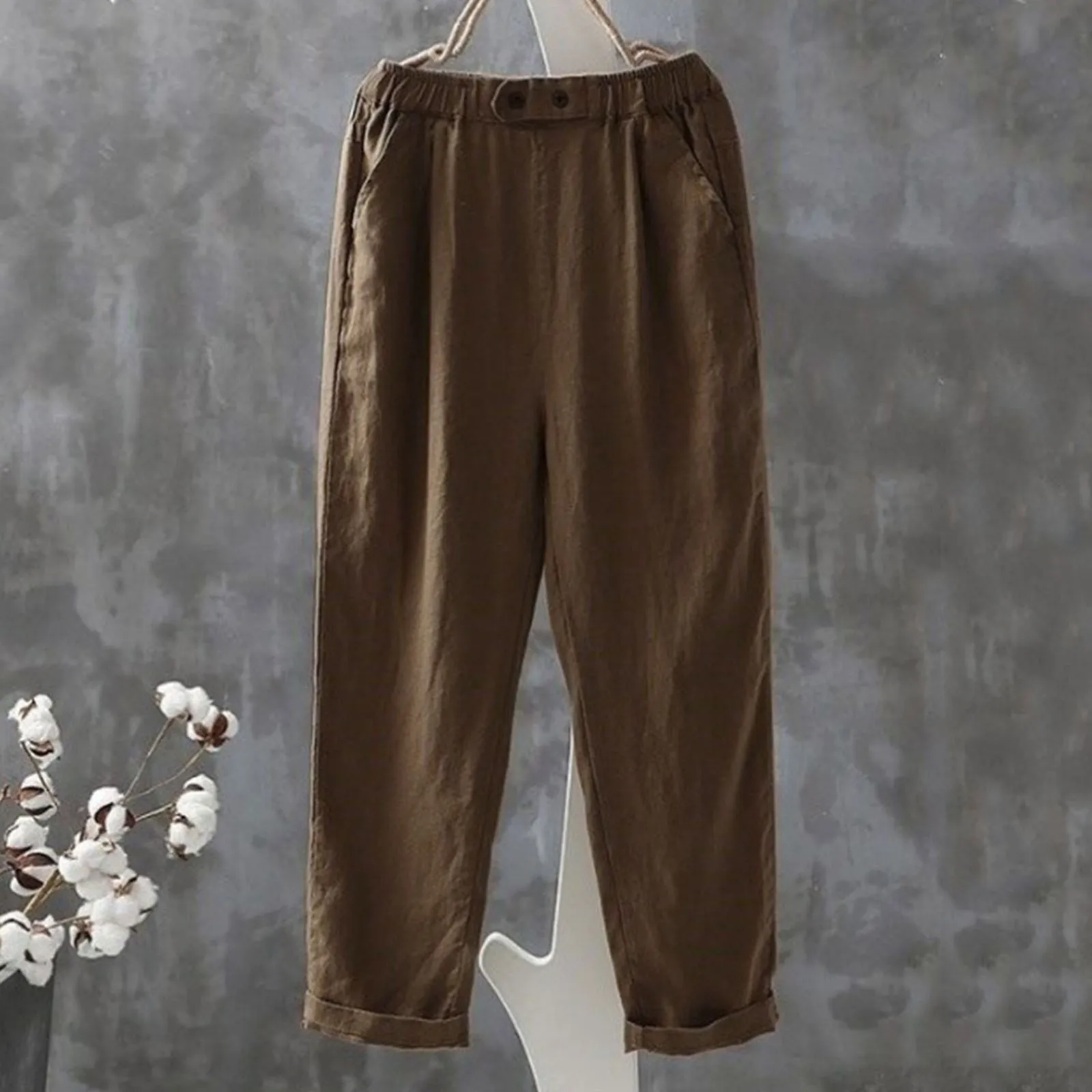 Summer Casual Pants Women Cotton Button Elastic Waist Ankle-length Basic All-match Simple Chic Harem Trousers Female Streetwear
Summer Casual Pants Women Cotton Button Elastic Waist Ankle-length Basic All-match Simple Chic Harem Trousers Female Streetwear