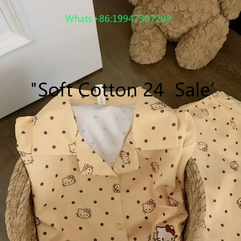 2025 new Hello Kitty loungewear three-piece short-sleeved shorts trousers sweet Hello Kitty cartoon women's loose pajamas
2025 new Hello Kitty loungewear three-piece short-sleeved shorts trousers sweet Hello Kitty cartoon women's loose pajamas