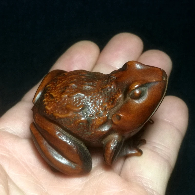 1919 Antique art Size 2 Inch Chinese Boxwood Hand carved lovely Frog Figurine statue netsuke decoration Gift Collection
1919 Antique art Size 2 Inch Chinese Boxwood Hand carved lovely Frog Figurine statue netsuke decoration Gift Collection
