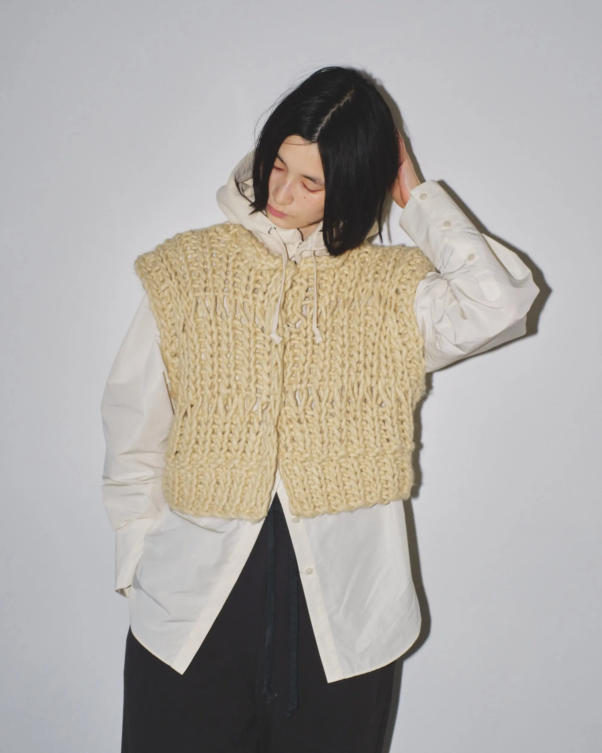 2025 Autumn New Style Wool Thick Yarn round Neck Sweater Vest Retro Versatile Casual TDF Recommended Women's Knitted Top
2025 Autumn New Style Wool Thick Yarn round Neck Sweater Vest Retro Versatile Casual TDF Recommended Women's Knitted Top