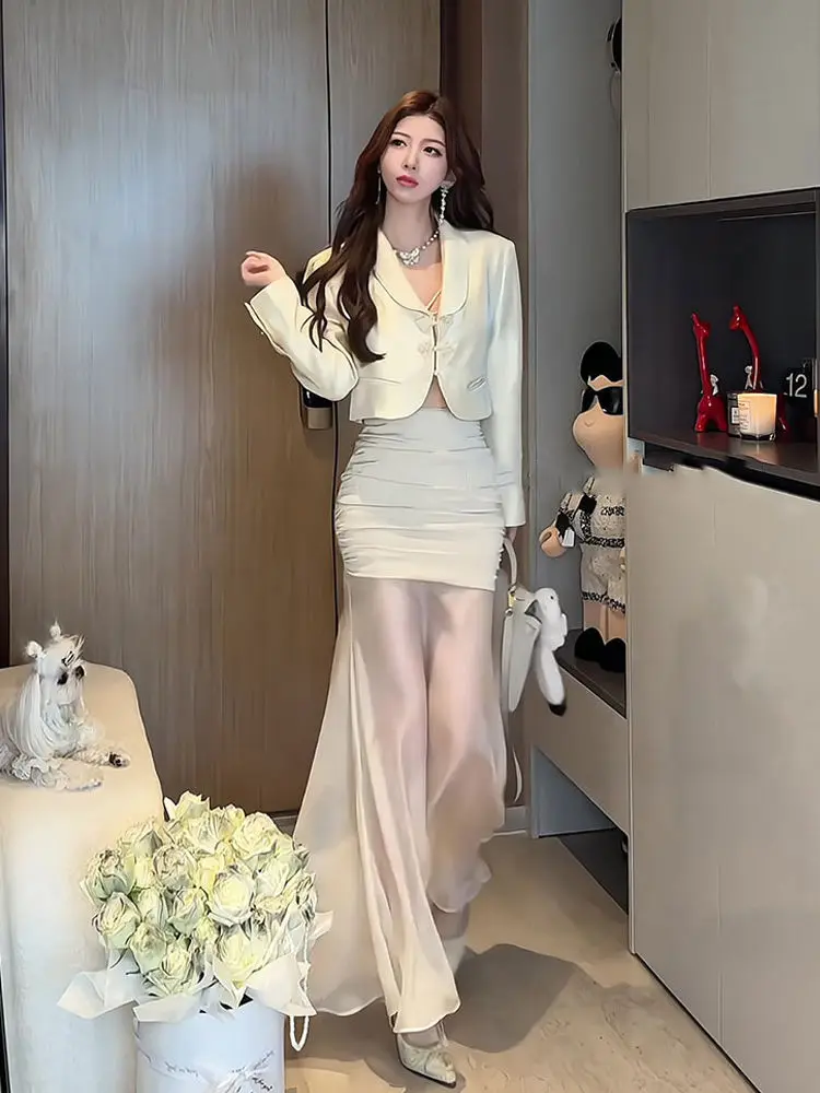Spring New Chinese Style Suit Short Coat Mesh Splicing Wrap Hip Slimming Long Skirts Set Commuter Two Piece Set Women Outfits
Spring New Chinese Style Suit Short Coat Mesh Splicing Wrap Hip Slimming Long Skirts Set Commuter Two Piece Set Women Outfits