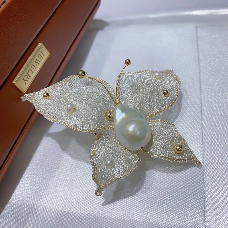 SGARIT Butterfly Brooch 14K Gold Filled Round Bead Natural Baroque Pearl Accessories Suit Coat Wedding Gifts
SGARIT Butterfly Brooch 14K Gold Filled Round Bead Natural Baroque Pearl Accessories Suit Coat Wedding Gifts