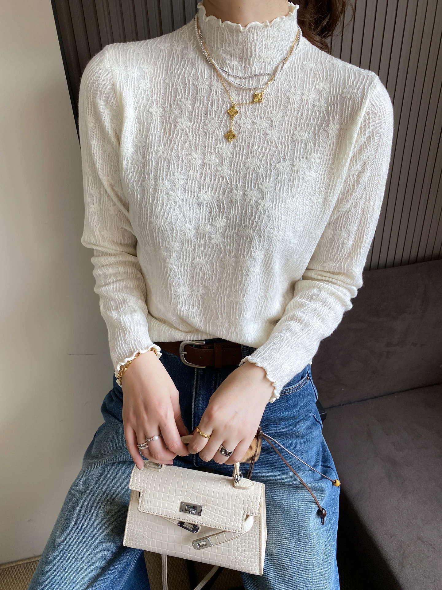 Женская трикотажная основа с высоким воротником, облегающая внутренняя одежда, топ с цветочным узором, мягкий корейский длинный свеч S...
Женская трикотажная основа с высоким воротником, облегающая внутренняя одежда, топ с цветочным узором, мягкий корейский длинный свеч S...