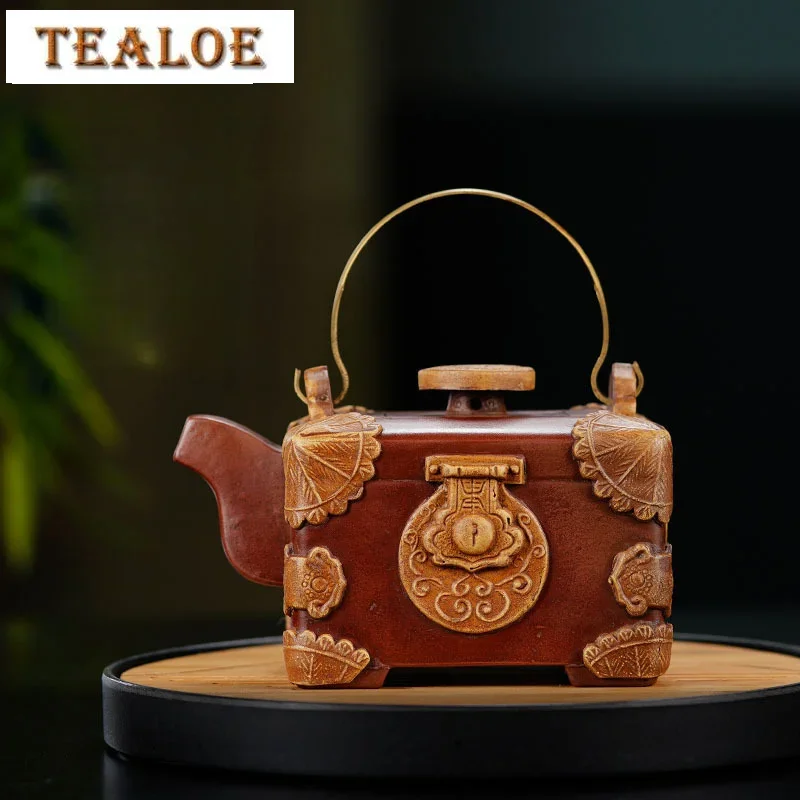 600ml Traditional Yixing Purple Clay Teapots Handmade Treasure Chest Pot Raw Ore Red Mud Kettle With Filter Zisha Tea Set Tea
600ml Traditional Yixing Purple Clay Teapots Handmade Treasure Chest Pot Raw Ore Red Mud Kettle With Filter Zisha Tea Set Tea