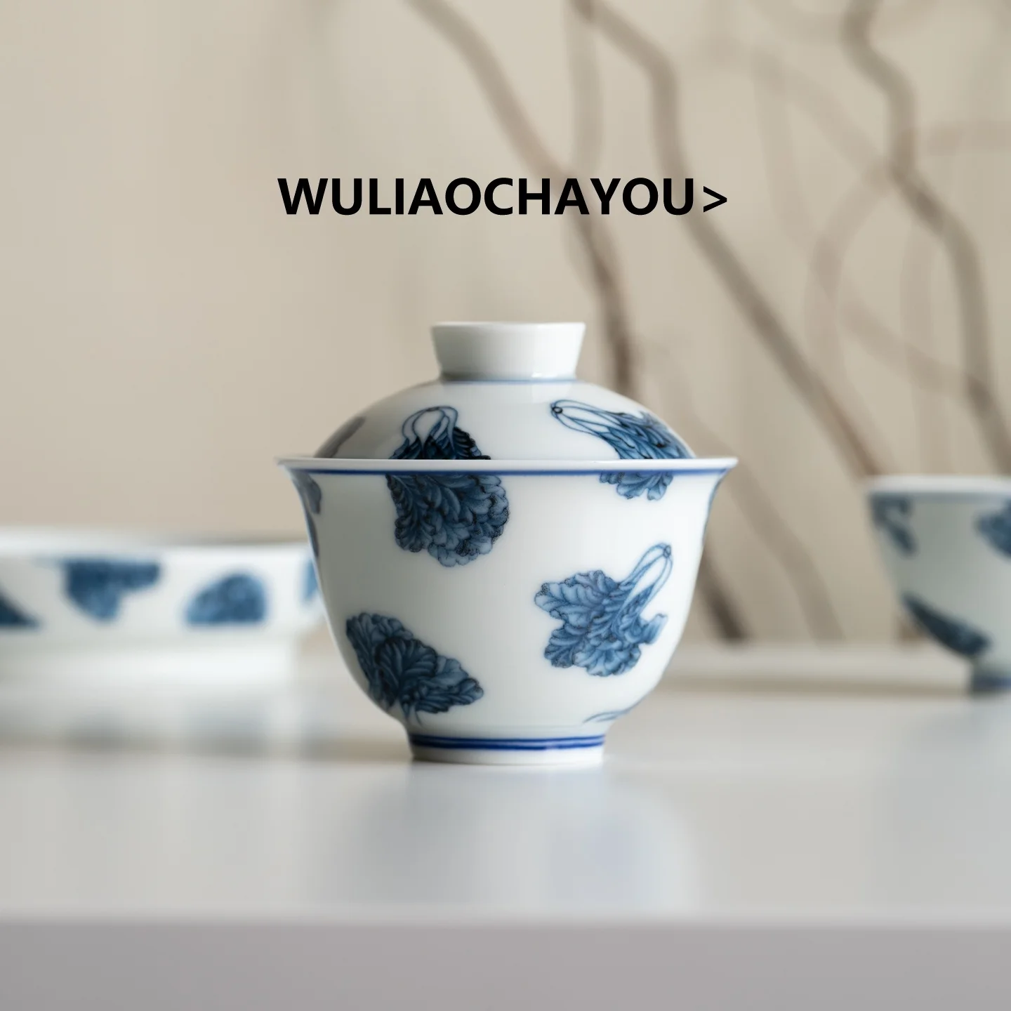 High-End Tea Brewing Set Blue And White Porcelain Glaze under Color Tea Cup with Lid Cerc Handmade Tea Friend BaiCai ErCai
High-End Tea Brewing Set Blue And White Porcelain Glaze under Color Tea Cup with Lid Cerc Handmade Tea Friend BaiCai ErCai