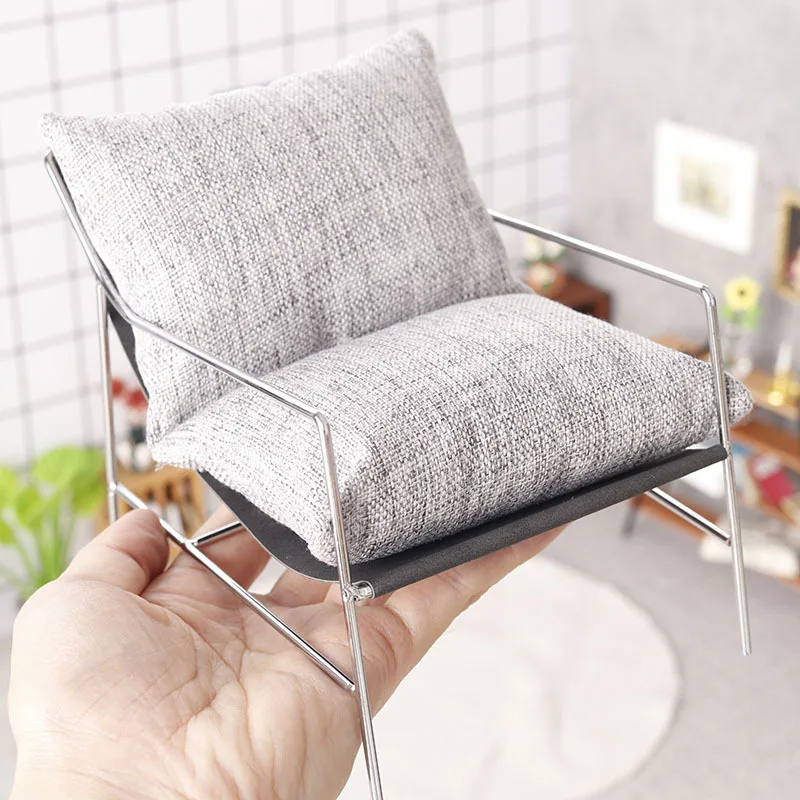 Miniatures 1:6 Dollhouse Sofa, Toy Ornaments, Dollhouse DIY Furniture,Doll's Single Chair
Miniatures 1:6 Dollhouse Sofa, Toy Ornaments, Dollhouse DIY Furniture,Doll's Single Chair