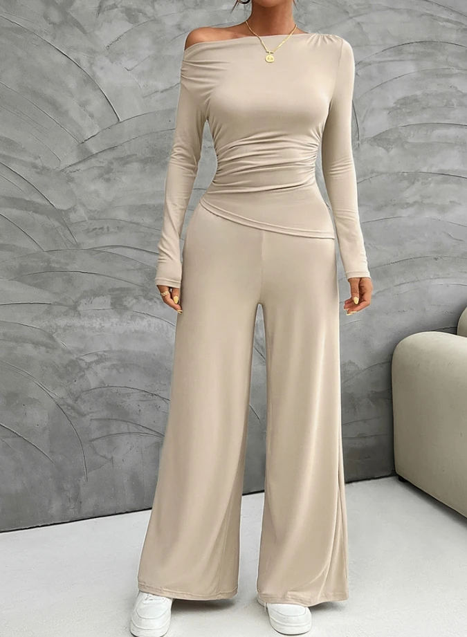 Women's Fashion Sexy Set 2024 Summer New Y2K Slimming Long Sleeve Top and Wide Leg Pants Elegant Set
Women's Fashion Sexy Set 2024 Summer New Y2K Slimming Long Sleeve Top and Wide Leg Pants Elegant Set