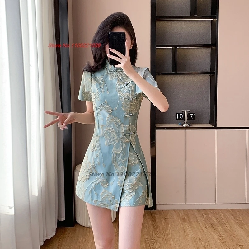 2025 китайское улучшенное Ципао Cheongsam, традиционное жаккардовое платье Ципао + шорты, комплект, рабочее платье для спа-салона, красота, униформа Ципао
2025 китайское улучшенное Ципао Cheongsam, традиционное жаккардовое платье Ципао + шорты, комплект, рабочее платье для спа-салона, красота, униформа Ципао