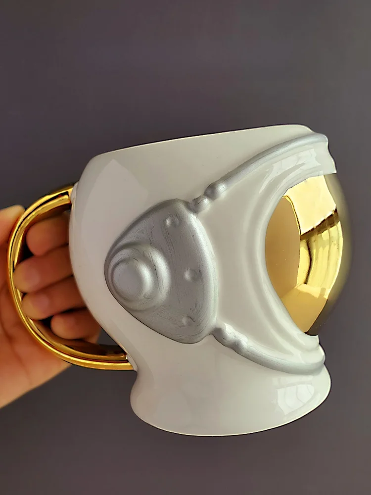 Creative 3D Astronaut Cerc Mugs Large Capaci Cartoon Hand-Painted Home Use Water Cups Unique Design Autumn Festival Gifts
Creative 3D Astronaut Cerc Mugs Large Capaci Cartoon Hand-Painted Home Use Water Cups Unique Design Autumn Festival Gifts