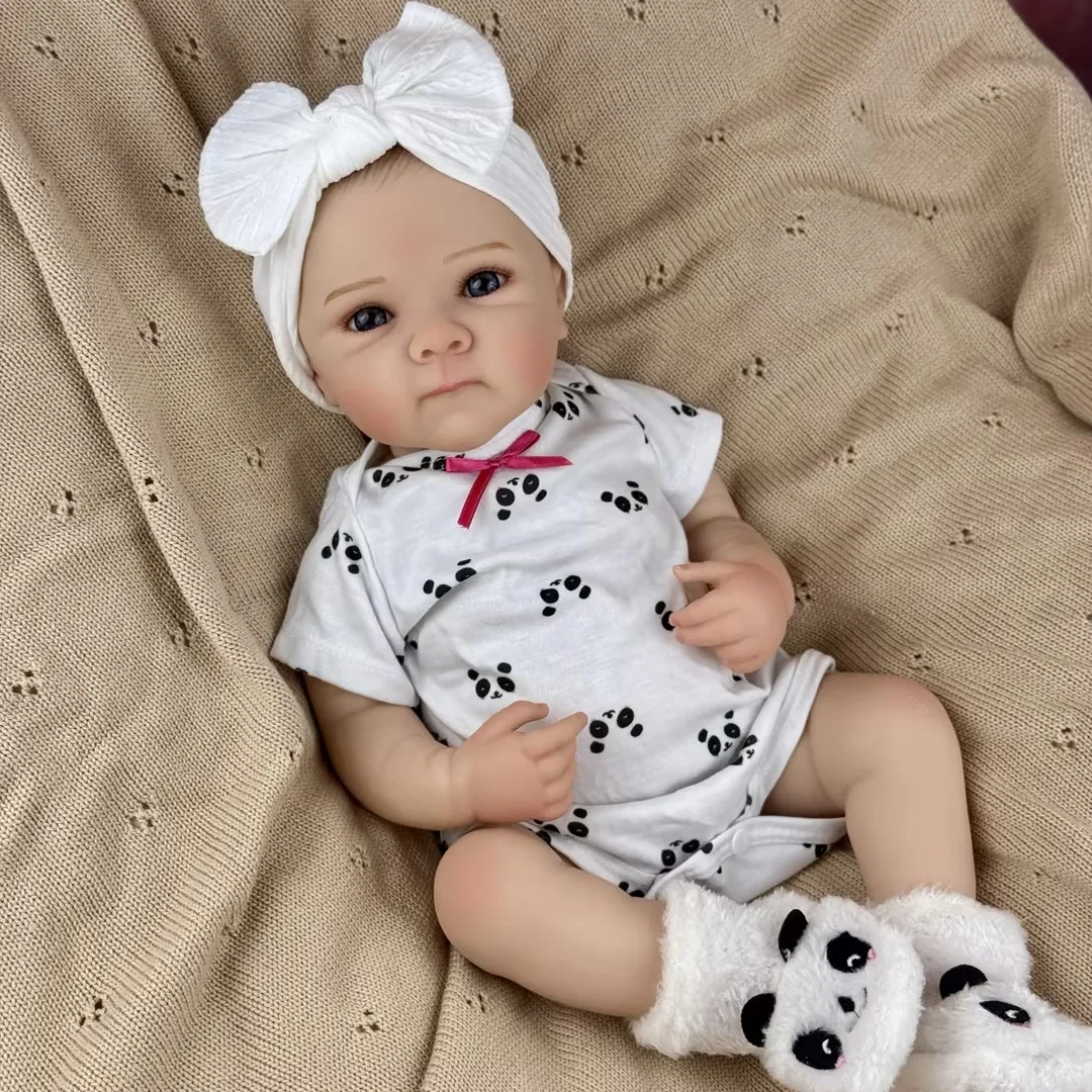 AONPENG 45cm 18inch Full Vinyl Body Reborn Baby Doll For Children Handmade Fashion Birthday Gift For Kids Bathe Play House Toy
AONPENG 45cm 18inch Full Vinyl Body Reborn Baby Doll For Children Handmade Fashion Birthday Gift For Kids Bathe Play House Toy