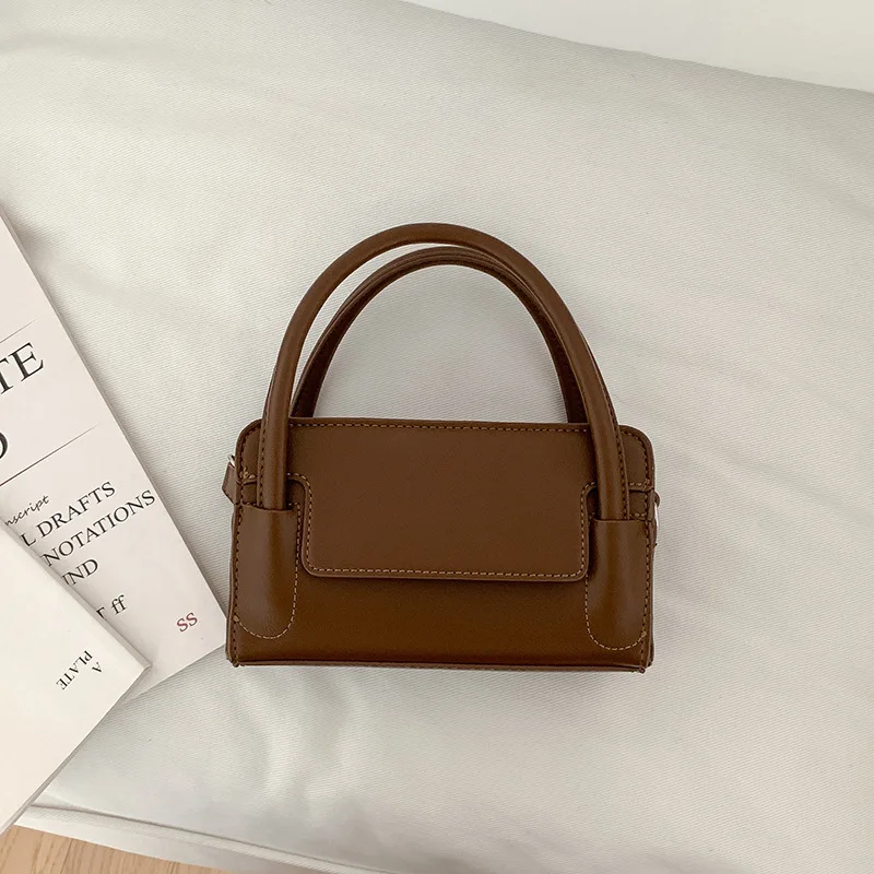 Luxury Handbag 2023 Summer New PU Single Shoulder Bag Women's Korean Versatile Crossbody Bag Fashion Styled Small Square Bag
Luxury Handbag 2023 Summer New PU Single Shoulder Bag Women's Korean Versatile Crossbody Bag Fashion Styled Small Square Bag