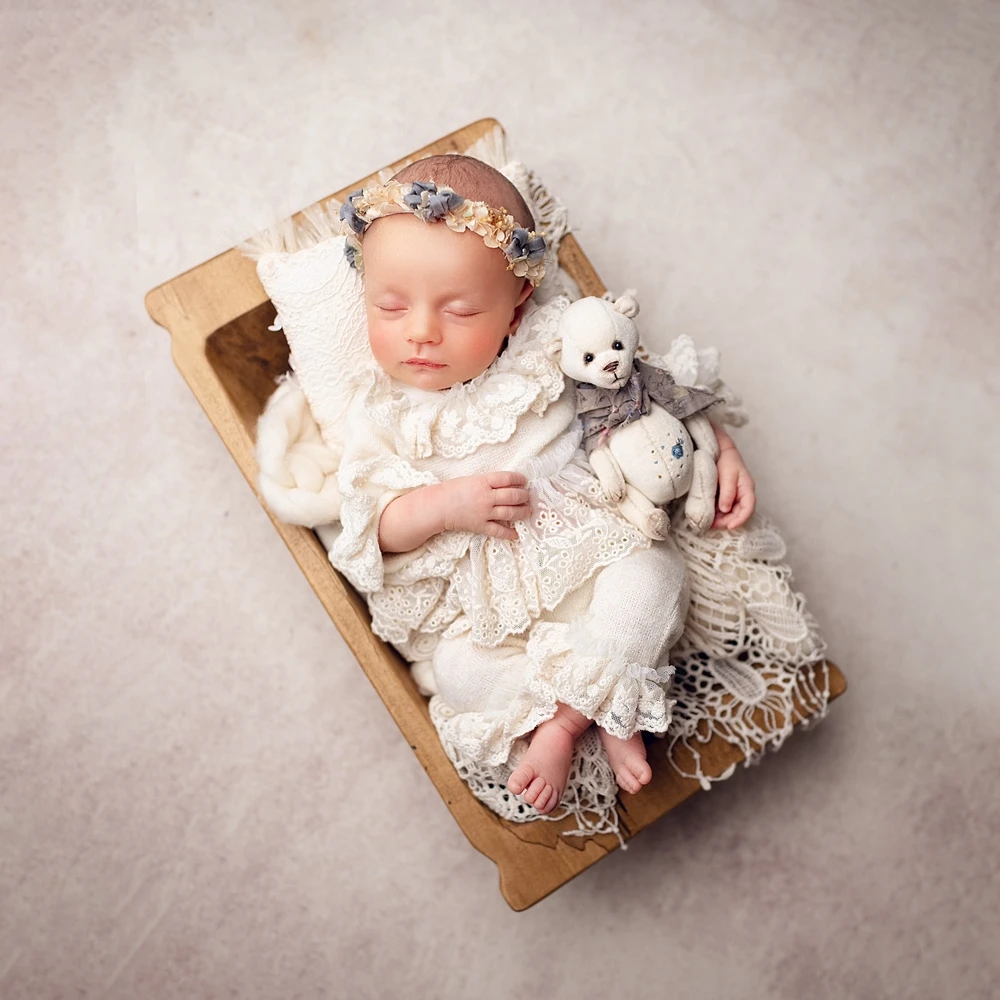 Baby Girl Newborn White Lace Ruffle Top Pants Set Photography Props Infant Photo Shoot Princess Outfit Soft Fabric
Baby Girl Newborn White Lace Ruffle Top Pants Set Photography Props Infant Photo Shoot Princess Outfit Soft Fabric