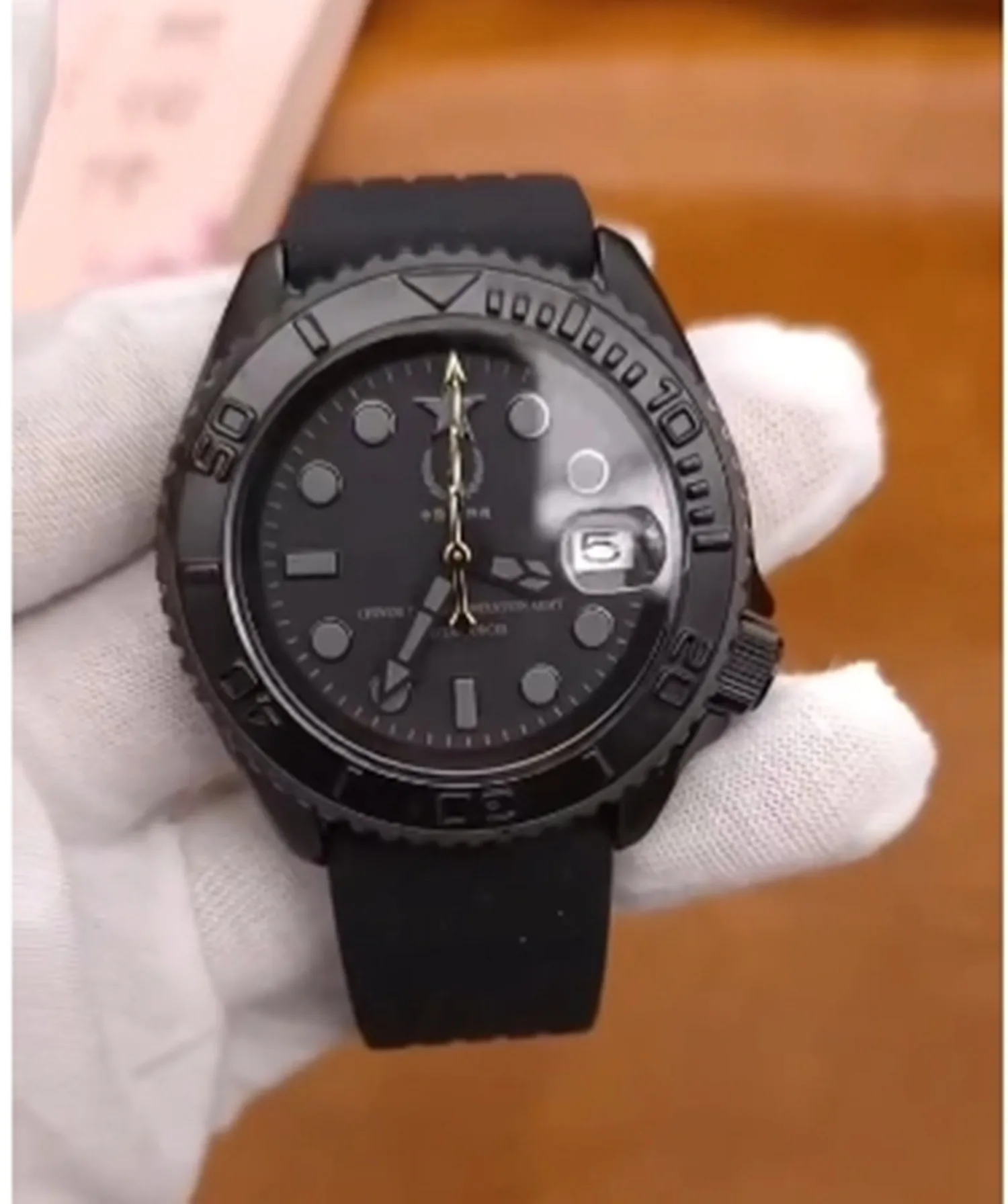  2024 paragraph Black Case Automatic Mechanics for Men Rubber Strap Date Display Night light Sapphire Crystal glas
2024 paragraph Black Case Automatic Mechanics for Men Rubber Strap Date Display Night light Sapphire Crystal glas