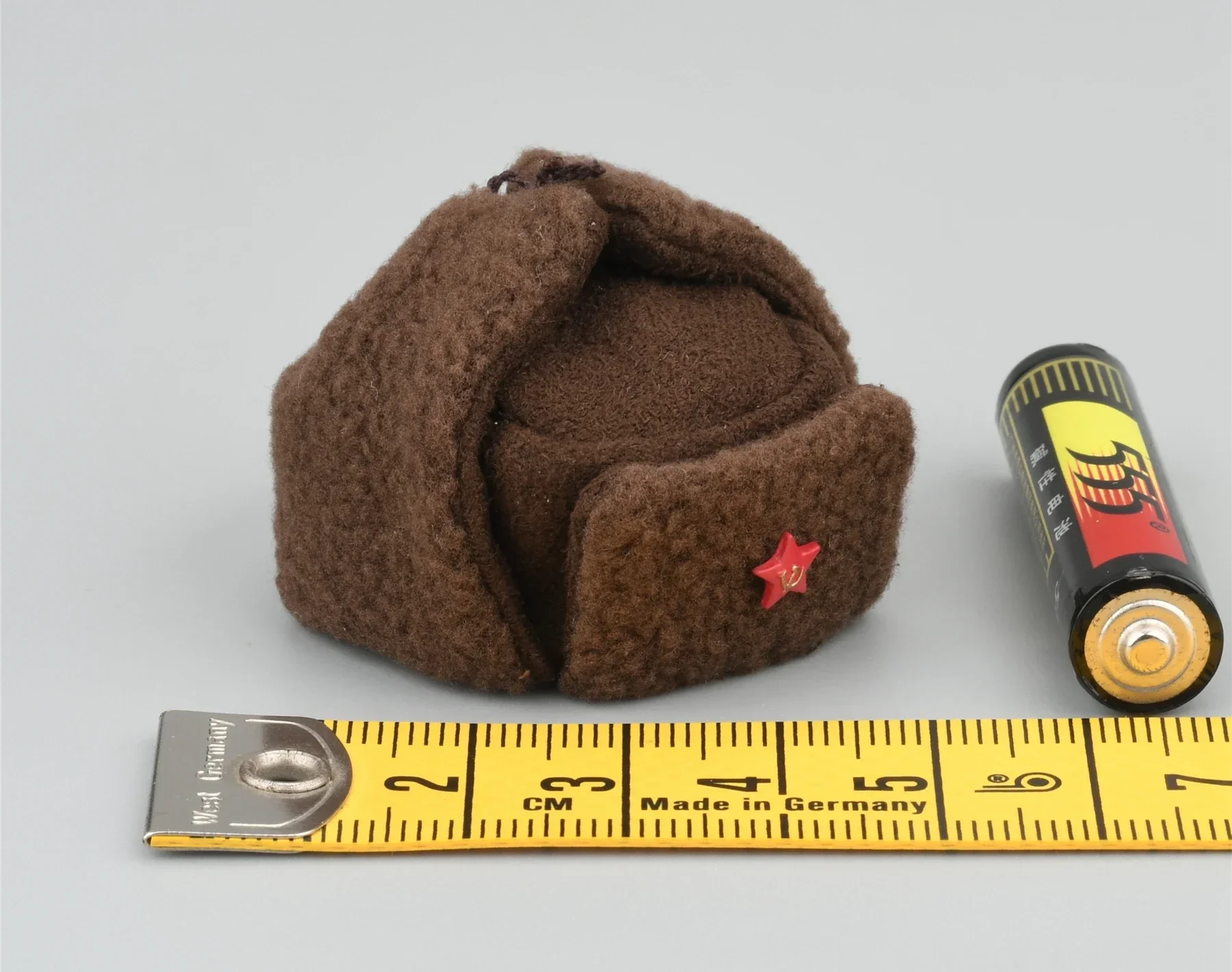 MOETOYS P008 Soviet Female Snow Sniper 1/6 Scale Female Soldier Cotton Hat Model
MOETOYS P008 Soviet Female Snow Sniper 1/6 Scale Female Soldier Cotton Hat Model