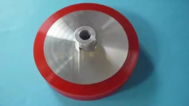 Натяжное колесо S411 с медленной резьбой, красное
Натяжное колесо S411 с медленной резьбой, красное